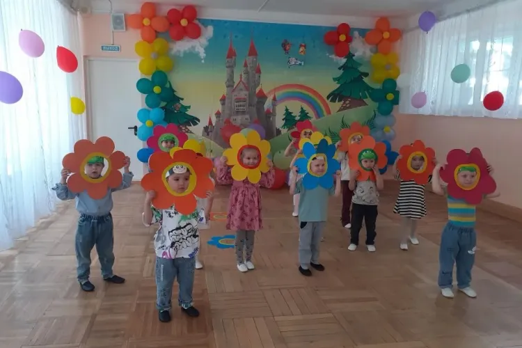 Здравствуй лето красное!